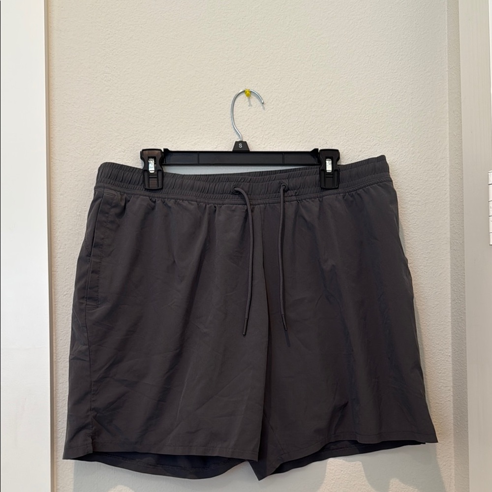 Men’s Gray Athletic Shorts